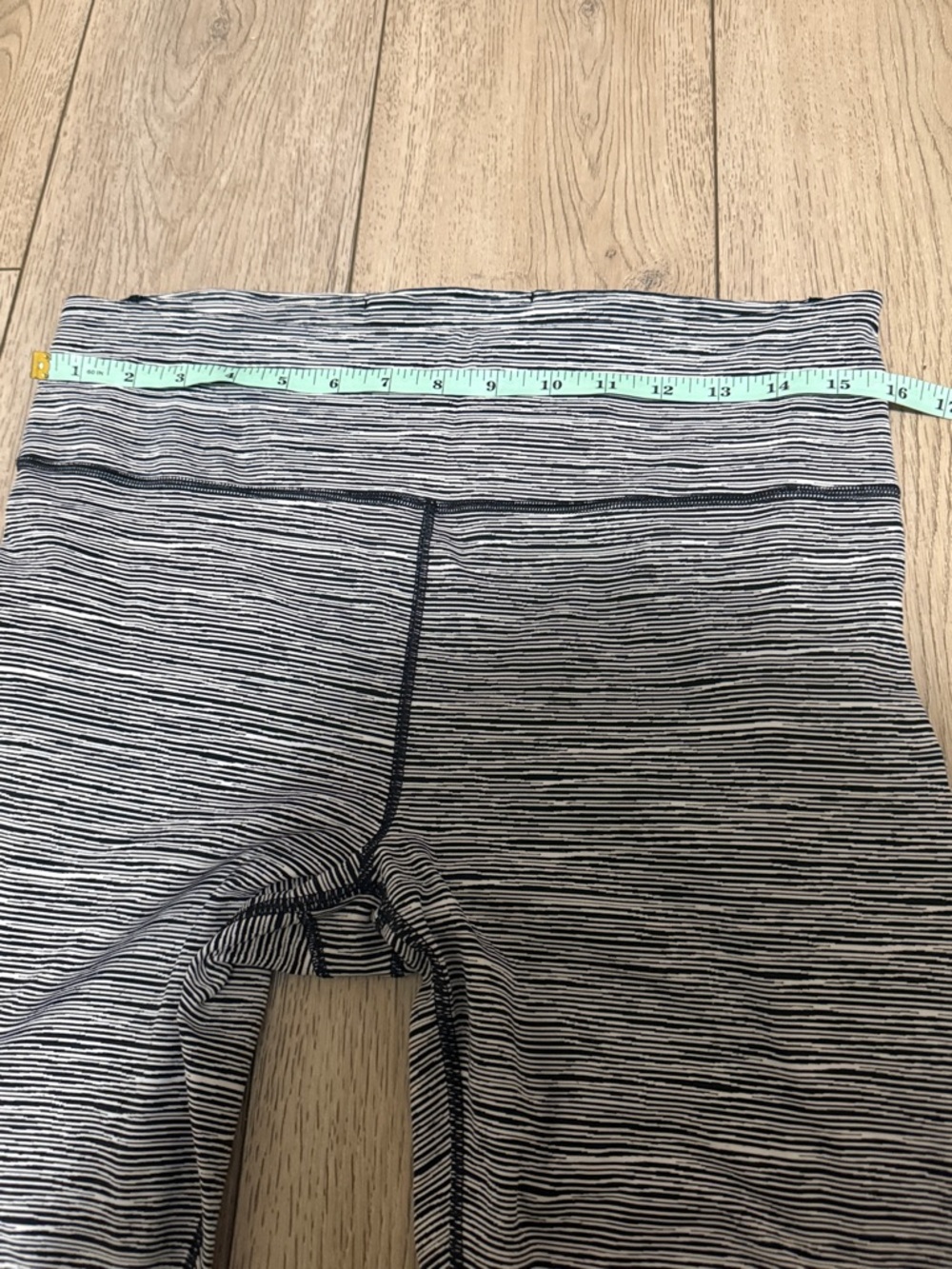 Athleta Capri leggings - Picture 3 of 7